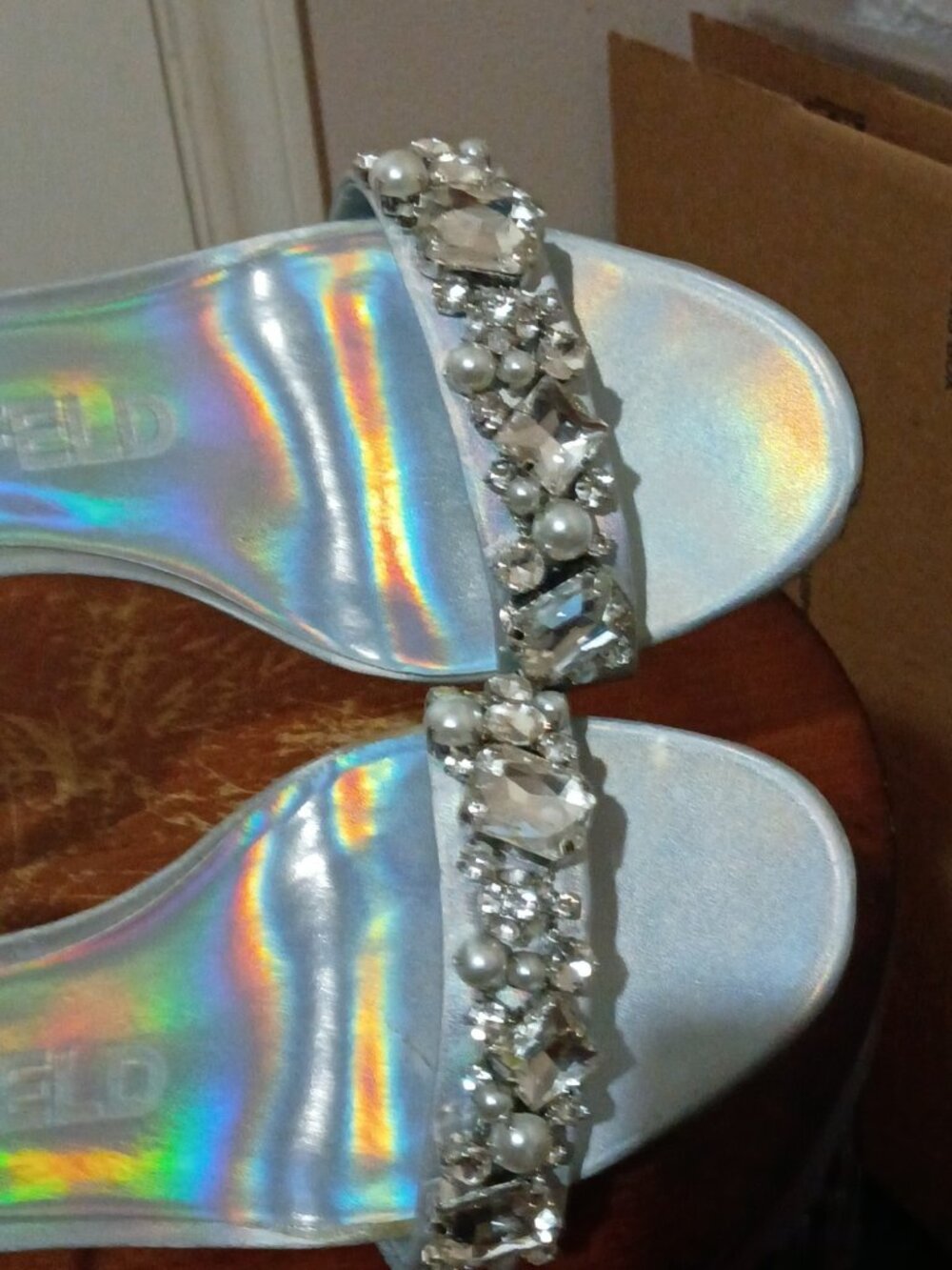 KARL LAGERFELD PARIS Claude Womens Silver Open Block Heel Heeled Sandal Sz 10M - Picture 12 of 12